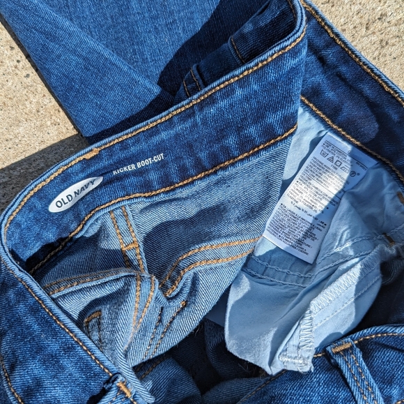 Old Navy Kicker Boot Cut Jeans - Picture 3 of 5
